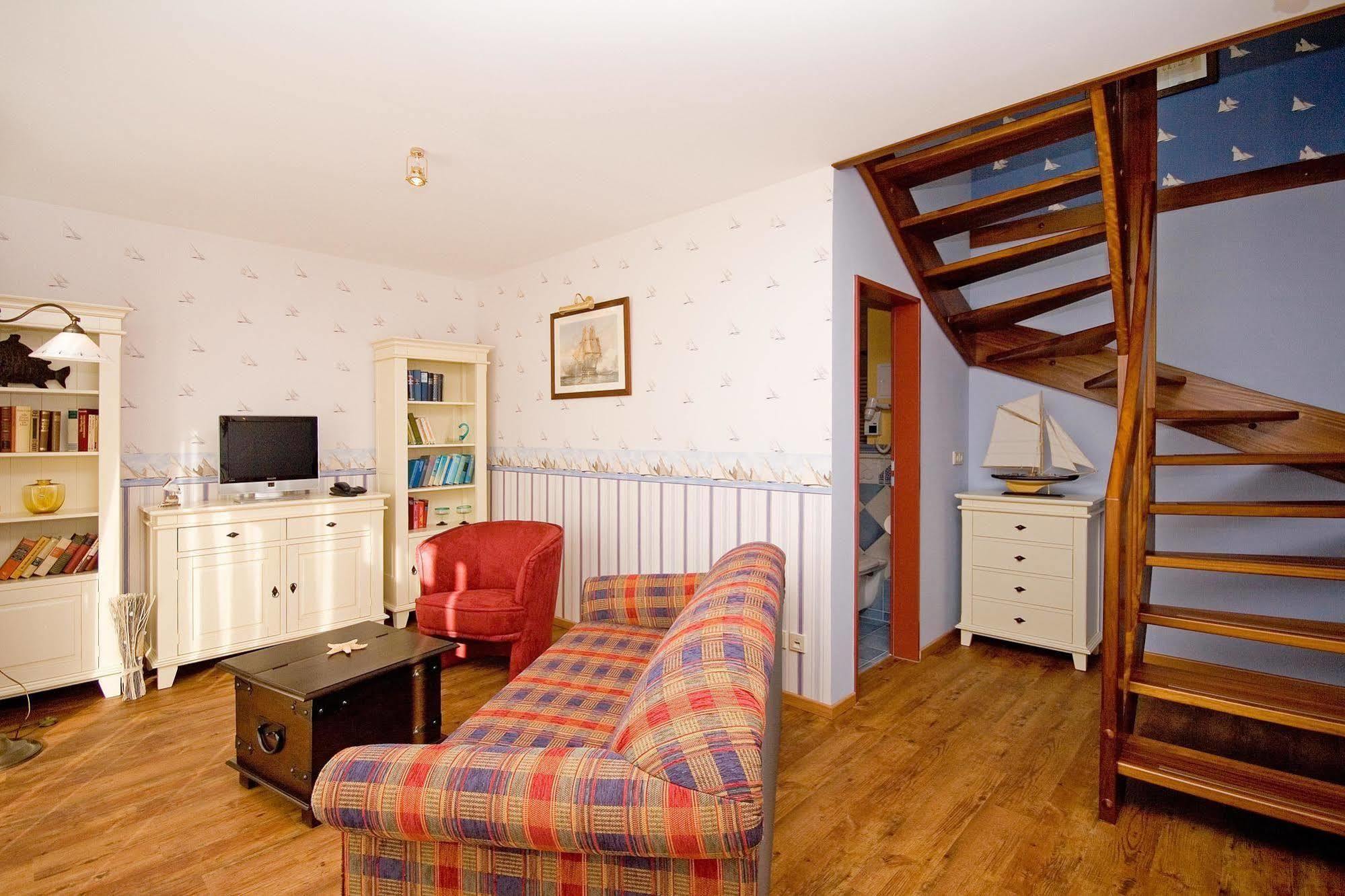 Hotel Nautilus Путбус Екстериор снимка